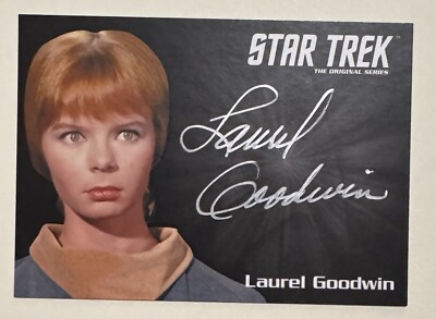STAR TREK TOS CAPTAINS COLLECTION LAUREL GOODWIN AS YEOMAN COLT SILVER