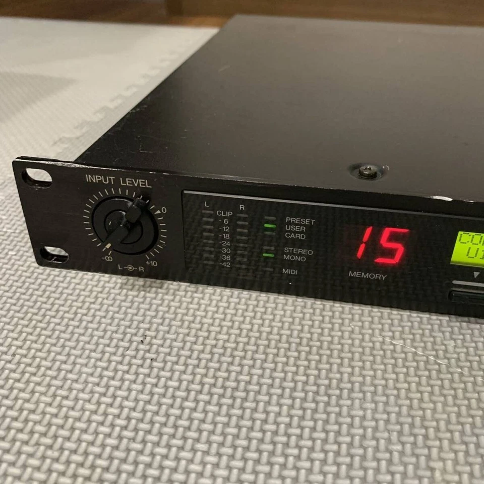 Yamaha SPX990 Professional Multi-Effects Processor - Image 2 of 4