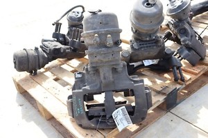 17-24 FREIGHTLINER CASCADIA 126 RIGHT BENDIX AIR BRAKE CALIPER K025426 OEM