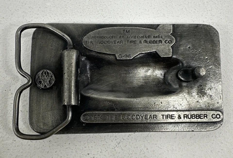 Hebilla de cinturón Goodyear Tire and Rubber Company vintage 1974 marca repro Foto 2 de 2