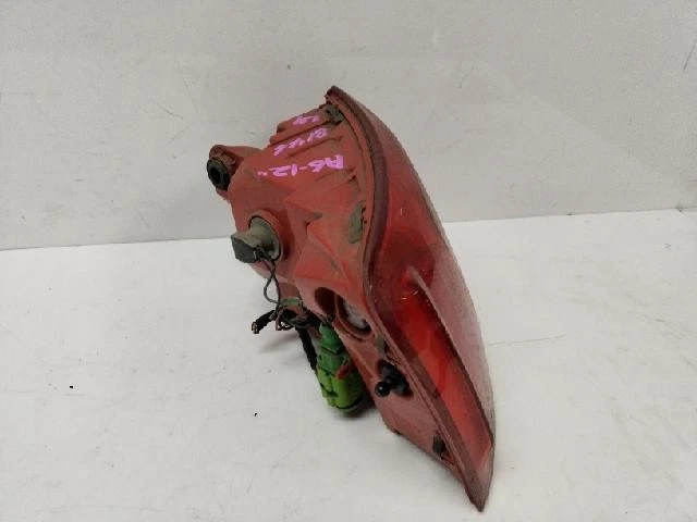 Audi A6 TDI Quattro 2012 luz trasera izquierda 4G5945095A Foto 2 de 4