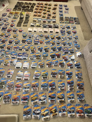 #ad Hot Wheels GIANT Lot Of Over 500 Cars BRAND NEW $750.00