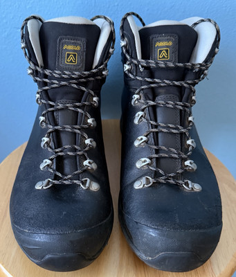 ASOLO LONG DISTANCE HIKING BOOTS - Men's USA Size 11 - in Black Leather - GorTex