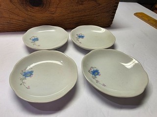 VINTAGE SET OF 4 BLUE FLOWERED CHINA BUTTER PATS