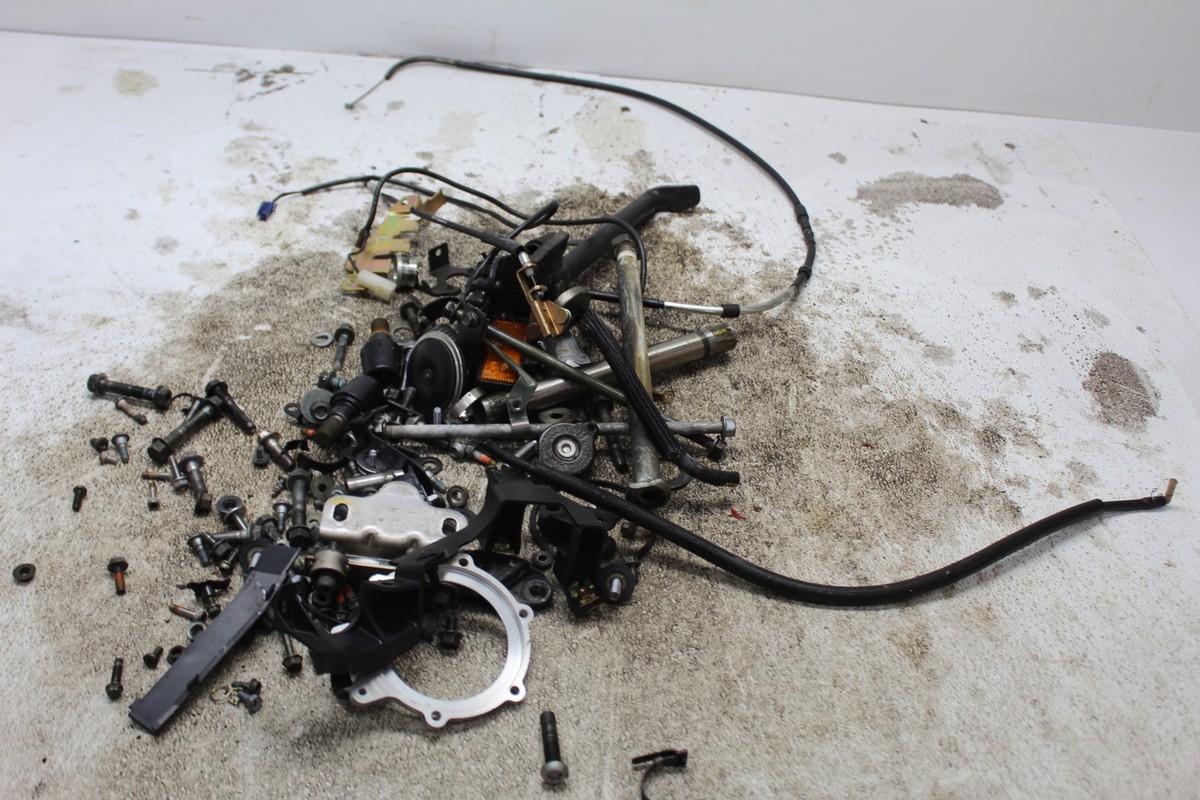 【N】 04-09 YAMAHA FZ6S PARTS AND HARDWARE LOT | eBay