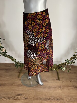 Influence Midirock schwarz Chiffon Blumenmuster Größe 8 & 12 Überzug gefüttert neu MS26