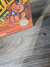 Donkey Kong Classics Nintendo NES COMPLETE W/ Box Manual Sleeve Foam Cartridge