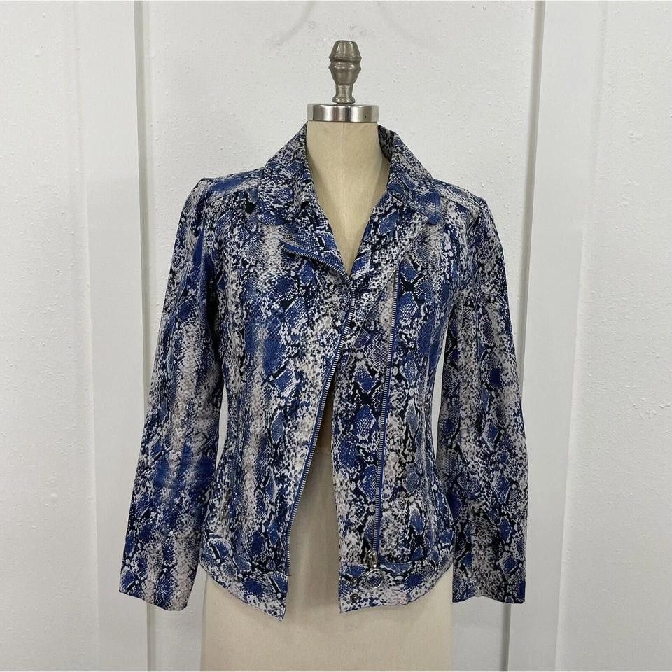 Emma James Women’s Top Size 4 Blue Full Zip Snake Skin Print Jacket  - Image 3 of 4