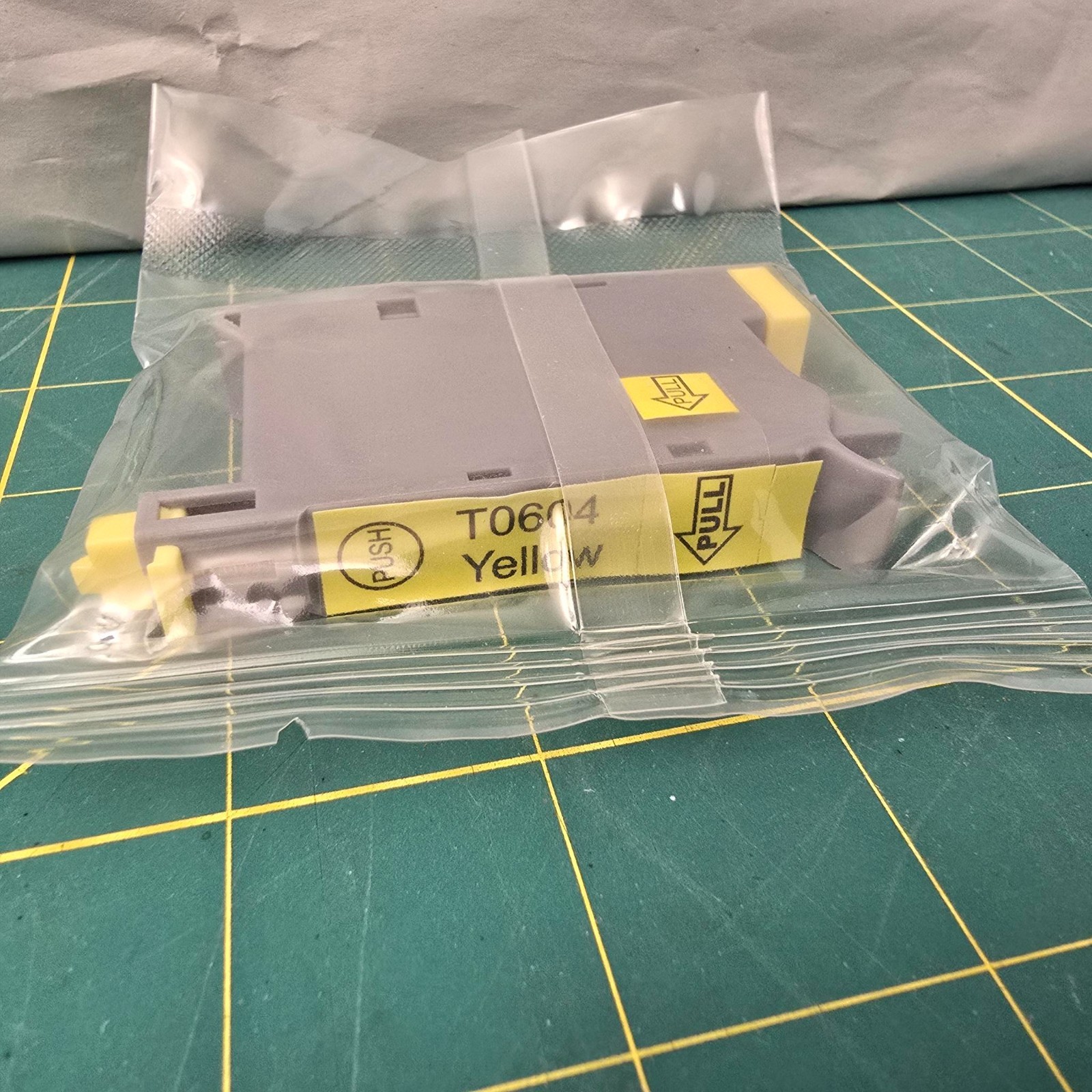 T0604 Yellow Ink Cartridge Replacement for Epson 60 TO604 New Factory Sealed