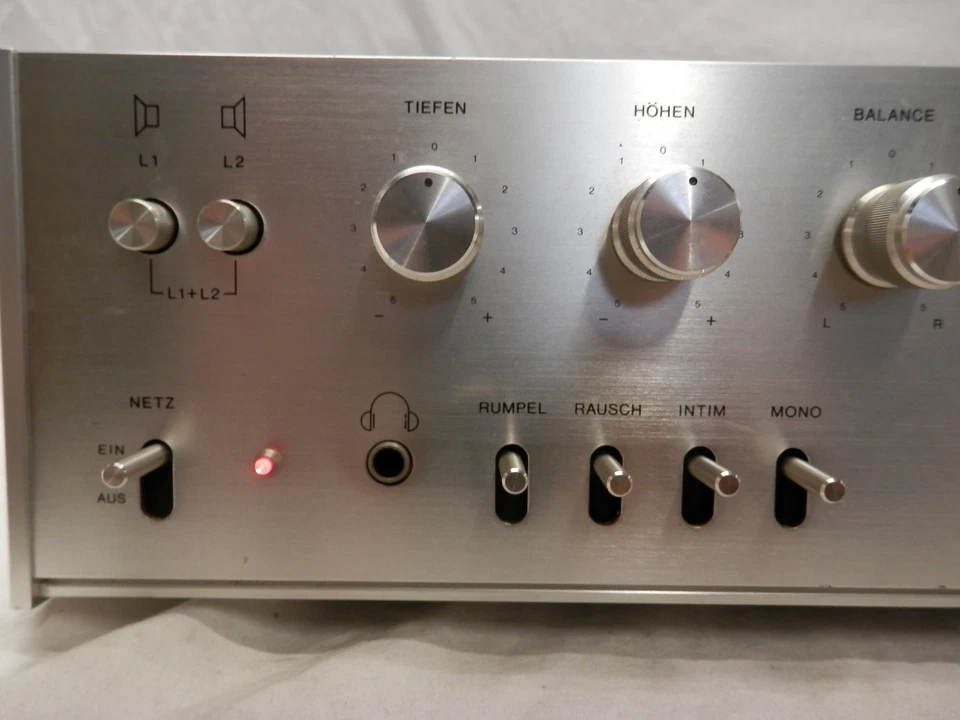 Telefunken amplificatore integrato V 60 amplifier V-60 vintage 1975 suona bene - Immagine 2 di 4