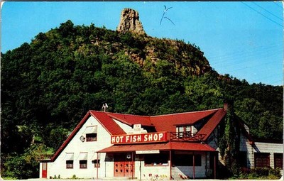 Postcard SHOP SCENE Winona Minnesota MN j/05 AO6097