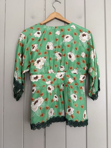Vtg Anthropologie Fei Top 2 Wrap Green 100% Silk Floral Kimono Sleeves Y2K - Picture 5 of 6