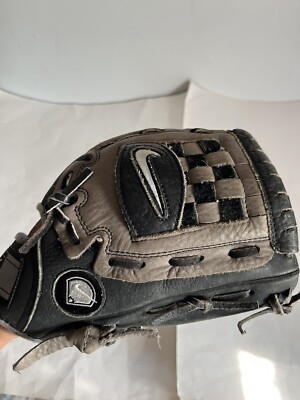 Nike Show Series Diamond Ready Dri Fit 1100 11.00” Right Handed