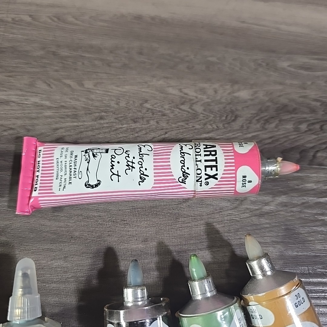 Lot Of TRI-CHEM And Artex Liquid Embroidery Paint Tubes Read 