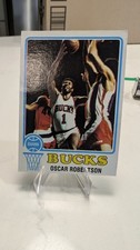 Topps 1973-74 Oscar Robertson #70 Base Set Milwaukee Bucks Basketball Card