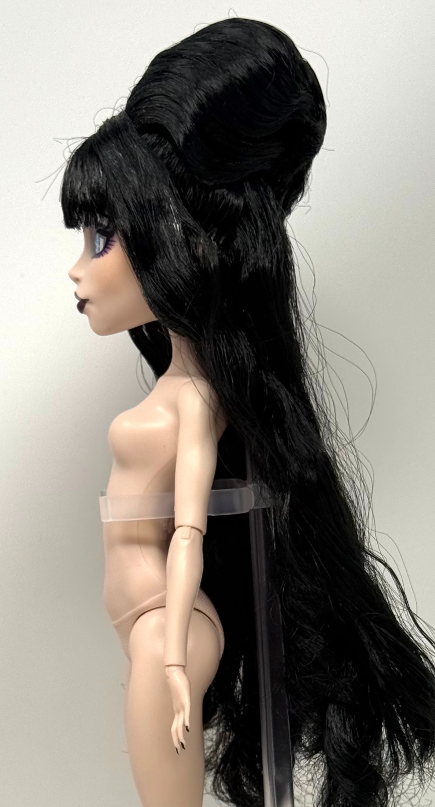 Monster High 2025 Skullector Elvira Mistress of the Dark Nude Doll Bat Tattoo
