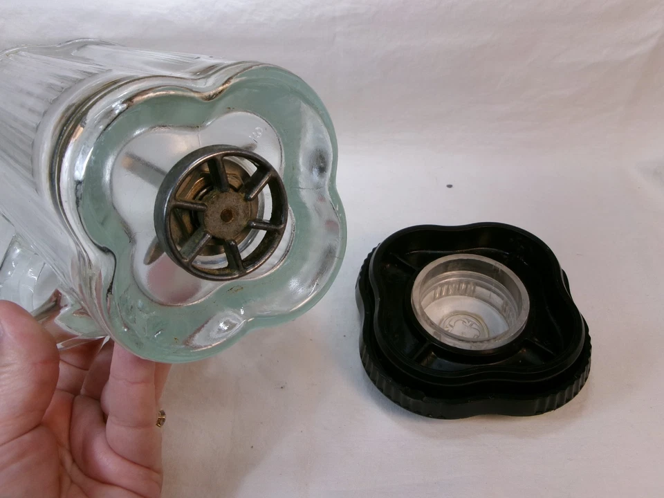 Jarra licuadora de vidrio vintage Waring Clover en forma de hoja 40 oz ~ 5 tazas con tapa Foto 4 de 4