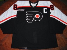 Authentic MiC 1999 2000 Black Philadelphia Flyers Lindros CCM jersey 58G patch