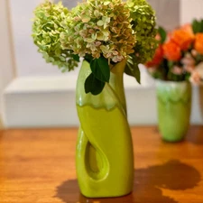 Royal Haeger Tulip Modern Vase R- 692 in Chartruse and Honey