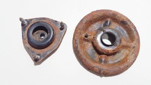 mn101372 Domlager Federbeinlager Stützlager - Vorne Rechts mn101 DE965308-13