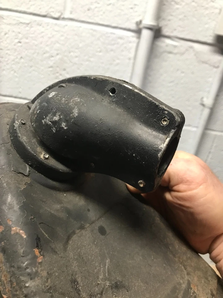 Homelite String Trimmer UT-20704 gearbox WITH metal debris shield - Image 3 of 4