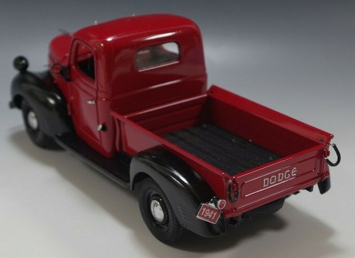 DANBURY MINT 1941 DODGE PICKUP TRUCK 1:24 SCALE DIE CAST MIB - Picture 5 of 11