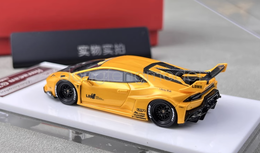 1:64 Scale Flame Yellow Huracan GT LP610 LBWK Racing Sport Diecast