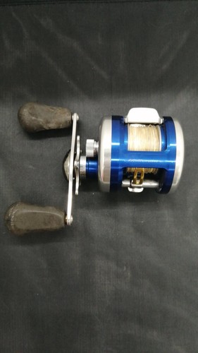 DAIWA Bait Reel Millionaire Blue Backer Classic Angelrolle