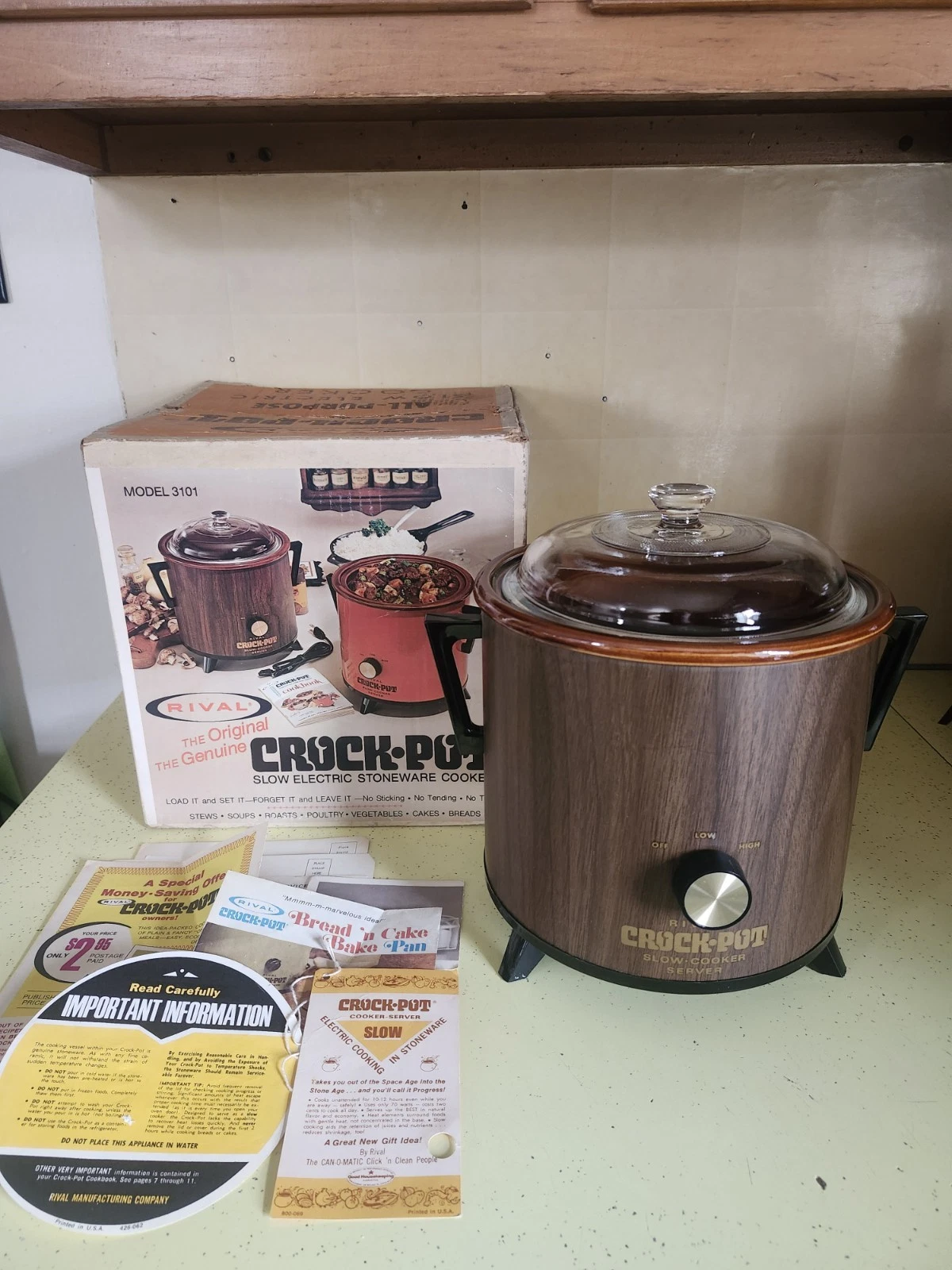 Vintage NOS Rival Wood Grain Stoneware Crock Pot Slow Cooker 3101