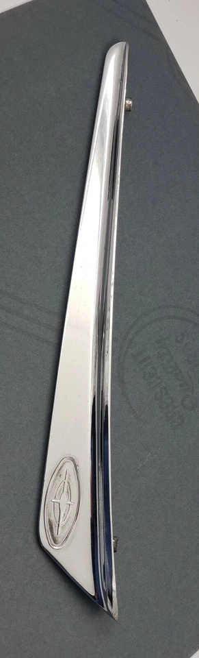 Ford Galaxie Country 1963 sedán guardabarros techo cromo adorno Bullseye decoración Foto 2 de 4