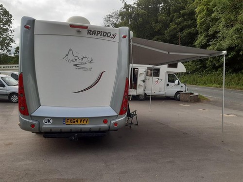 Rapido 9090DF Luxury 4 Berth Island Bed Motorhome - Picture 11 of 20