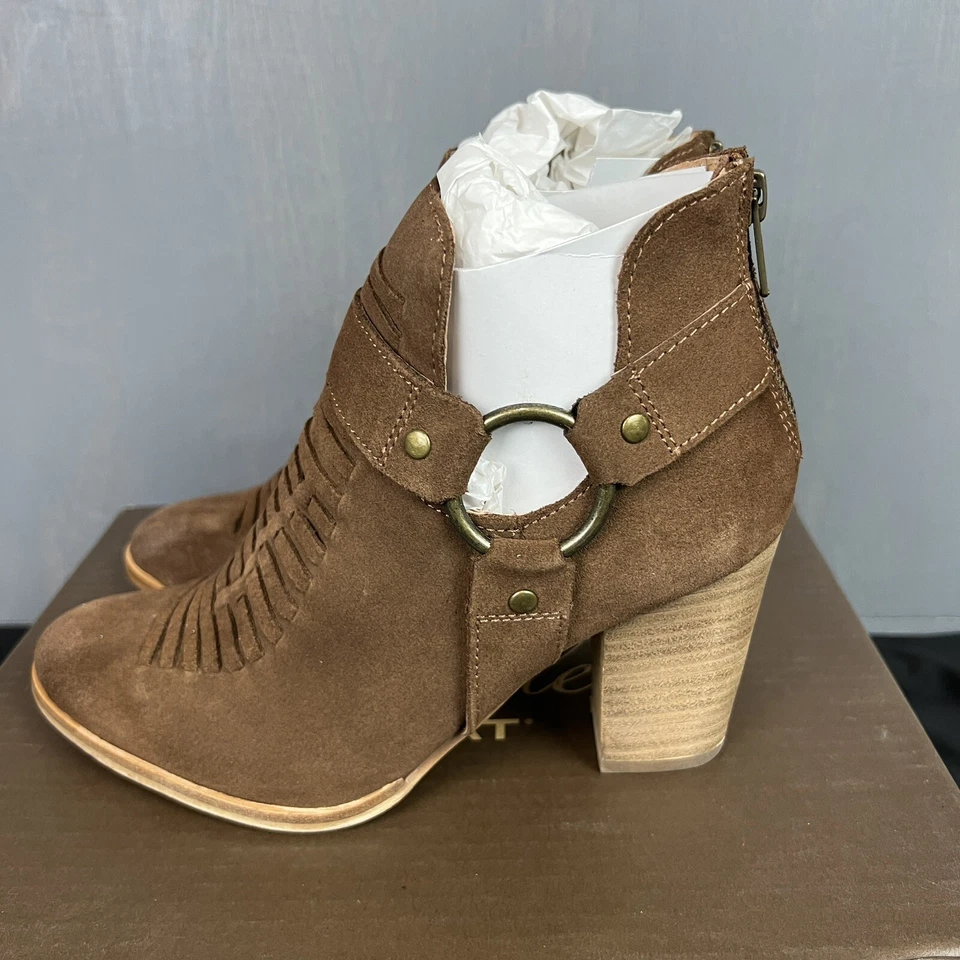 Ariat Mujer 7.5 JaElle Marrón Hebilla Caída Tacones Gamuza Nuevo con Caja Foto 3 de 4