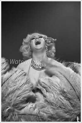 Sally Rand Burlesque Star - Vintage 1920s - sexy dancer - flapper girl