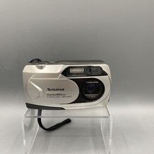 Fujifilm Digital Camera FinePix 1400 Zoom 1.3MP Tested 16mb Smart Media w/Batter