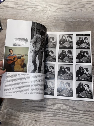 LIFE Magazine: "BOB DYLAN America's Greatest Songwriter" Folk Rock Singer - Picture 4 of 5