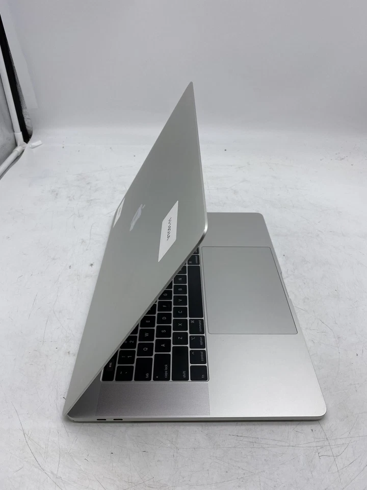 Apple MacBook Pro 15 дюймов 2018 i7 8850H 2,6 ГГц 16 ГБ RAM 500 ГБ SSD MacOS Sequoia - Изображение 3 из 4
