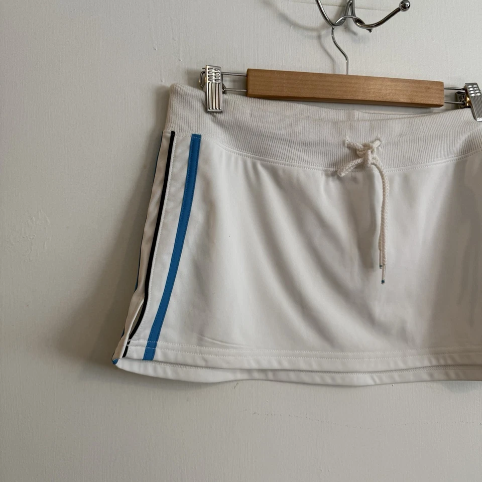 Minifalda micro vintage Y2K Abercrombie & Fitch edición gimnasio blanco y azul Foto 2 de 4
