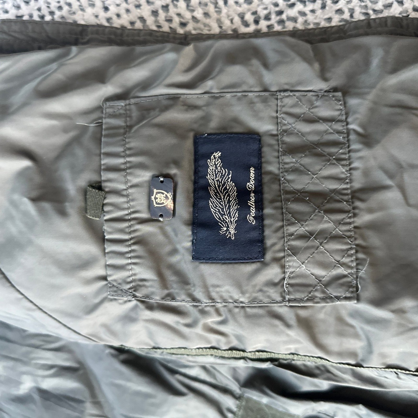 Short water-repellent puffer jacket · dark green · Coats thumbnail 5