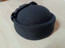 Sfondo Chiaro Cappello Di Assistente Di Volo Aereo Uniforme Hostess