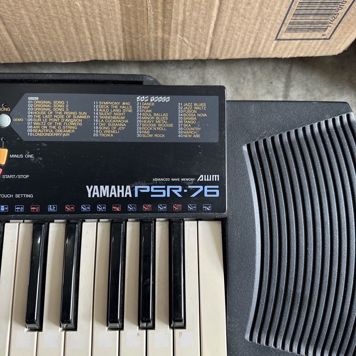 Yamaha PSR-76 Key Portable Keyboard Portaone No Cord Battery
