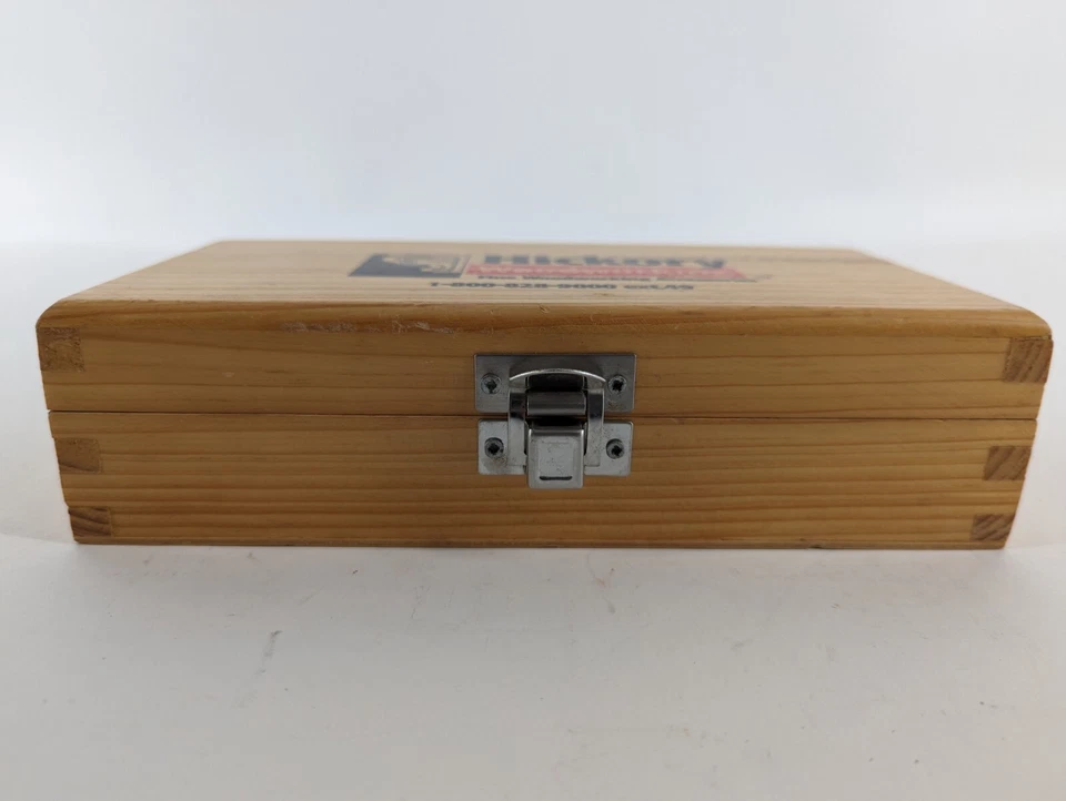 Brocas de enrutador para carpintería de nogal americano en estuche Foto 2 de 4