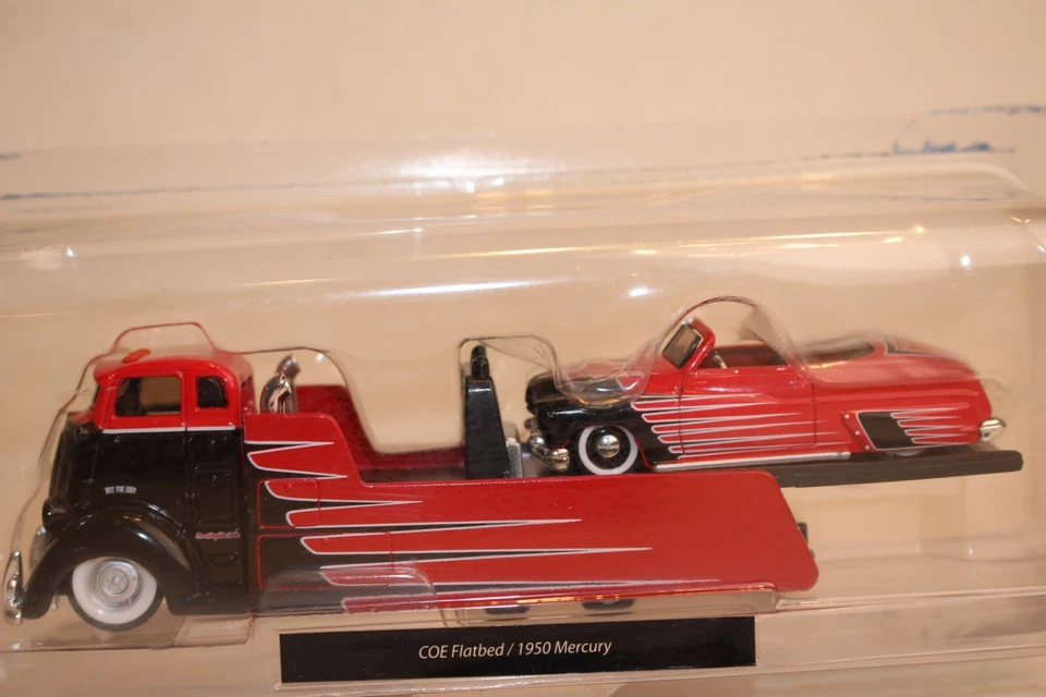 Maisto Adventure Wheels, COE Flatbed/ 1950 Mercury Convertible, 1:64 - Image 2 of 4