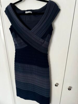 Gina Bacconi glam elegant navy blue layered formal dress size 10