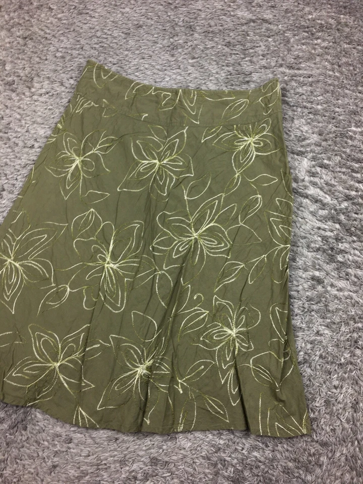 Geoffrey Beene Sport Skirt Womens Size 6 Green Floral Cotton Knee Length - Image 2 of 4