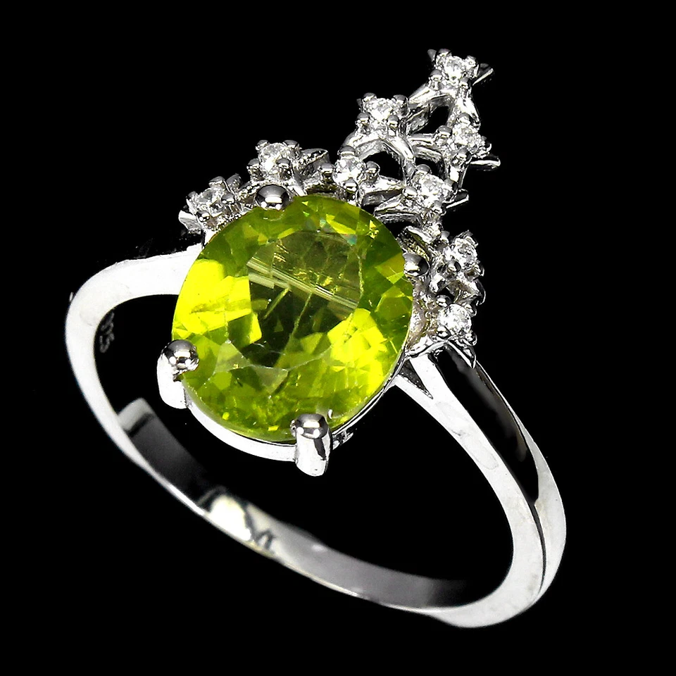 925 Sterling Silver Oval Peridot 10x8mm Simulated Cz Ring Size 7 - Image 2 of 4