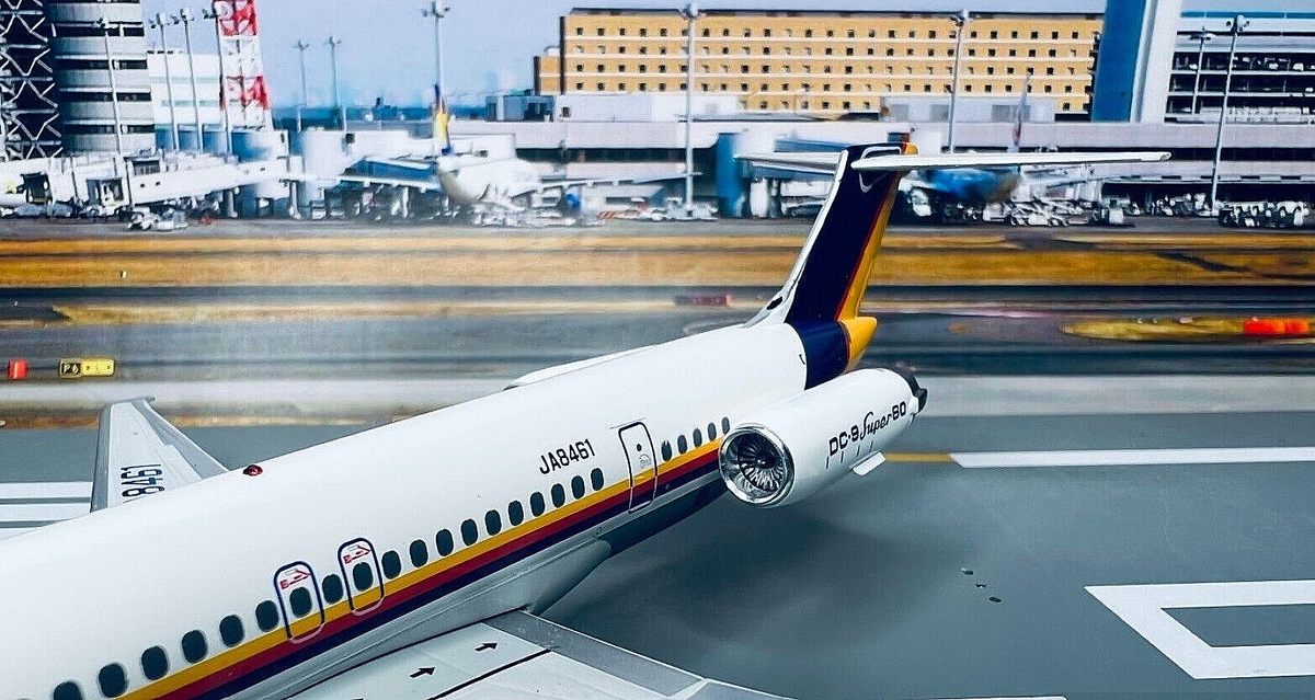 1:200 JC Wings JAS McDonnell Douglas MD-81 JA8461 Rare 1:200 JC Wings JAS McDonnell Douglas MD-81 JA8461 Rare