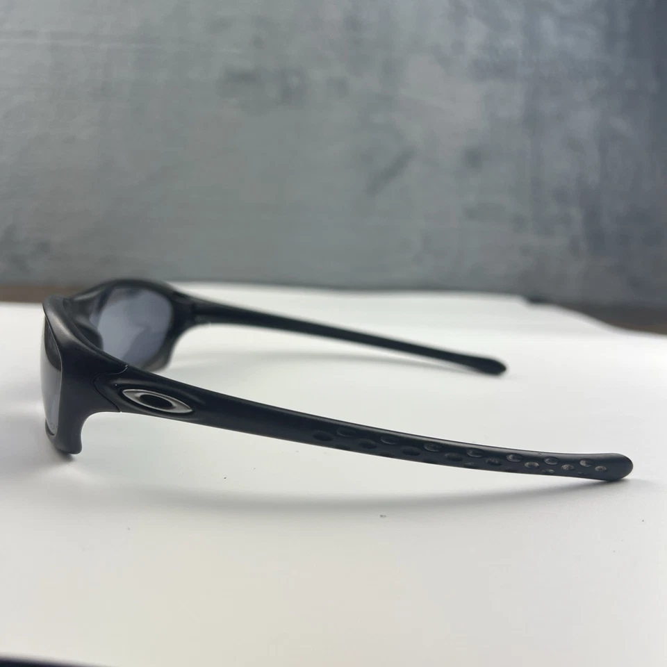 Gafas de sol Oakley Fives X 1.0 marco negro mate monturas plateadas iconos solo EE. UU. Foto 3 de 4