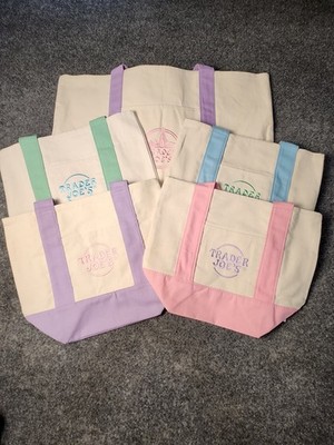 Brand NEW Trader Joe's 5 Piece Set Limited Edition 4 MINI TOTES And 1L  Lavender