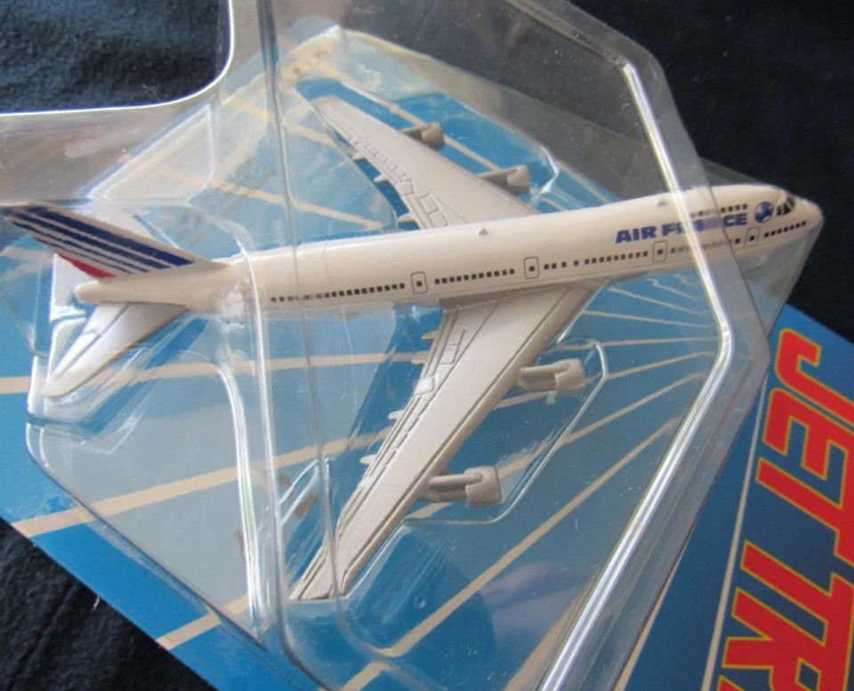 VINTAGE ERTL JET TRAN DIE CAST 747 AIR FRANCE MODEL, NEW IN PACKAGE - Image 2 of 3