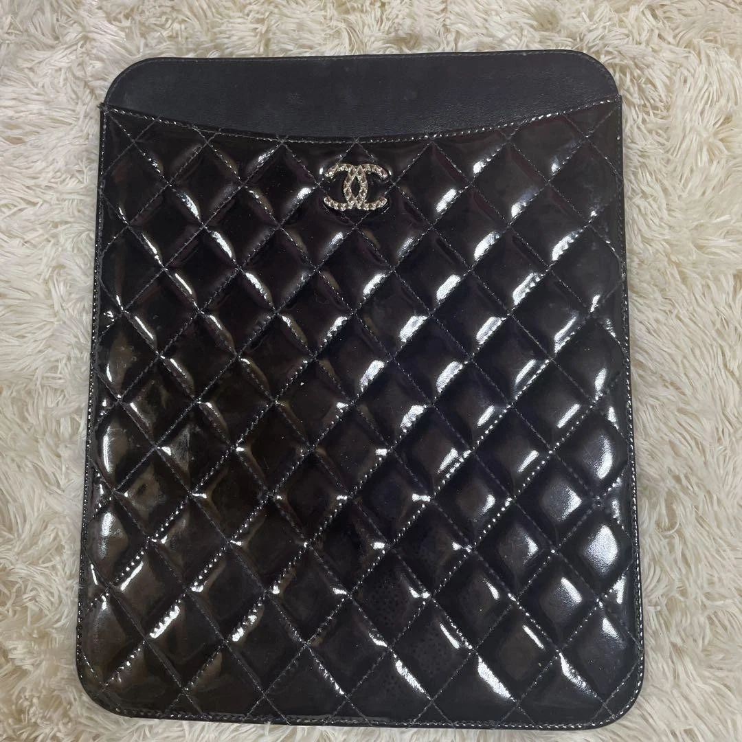 CHANEL Tablet and eBook Cases, Covers/Keyboard Folios for sale - eBay